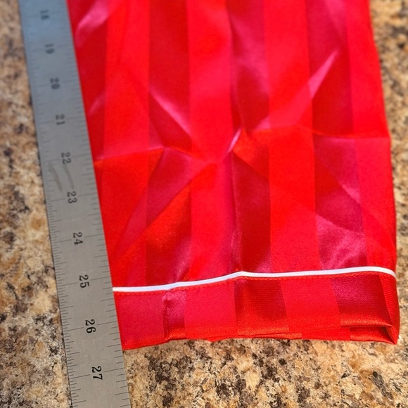 NWOT Striped Satin Feel Women’s Pajama Set Sz Medium Red, Bottoms Waist Elastic - Picture 9 of 12
